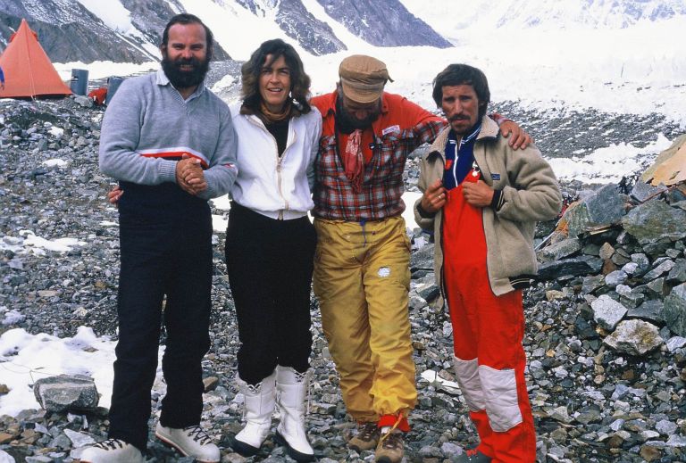Uczestnicy wyprawy górskiej w Himalajach