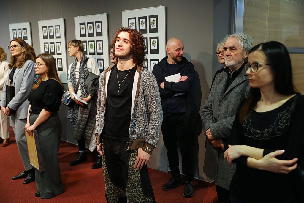 Uczestnicy słuchają wystąpienia Fot. Wiktor Taszłow – Radio Kielce